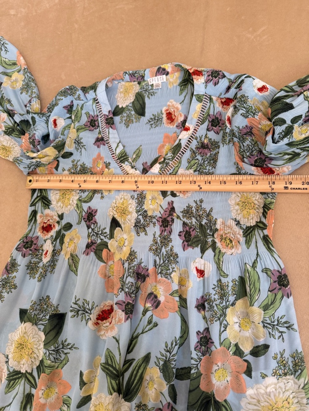 Spense Light Blue Floral Smocked V-Neck Bell Sleeves Tunic Size S/P - Picture 6 of 8